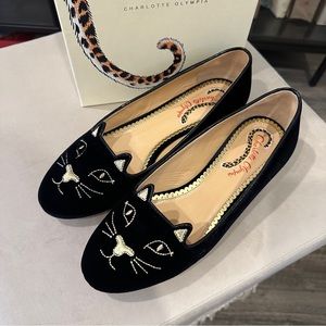 Celebrities Love - Charlotte Velvet Kitty Loafer